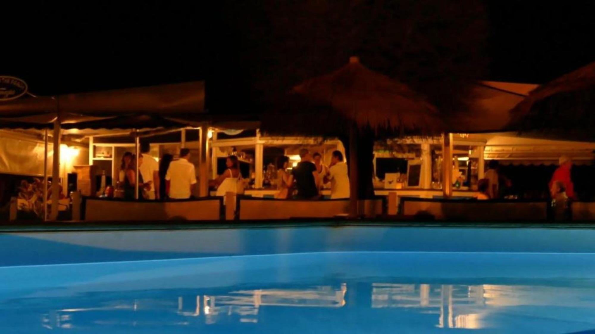 Bed And Breakfast Bagno Venezia Marina Di Carrara Extérieur photo