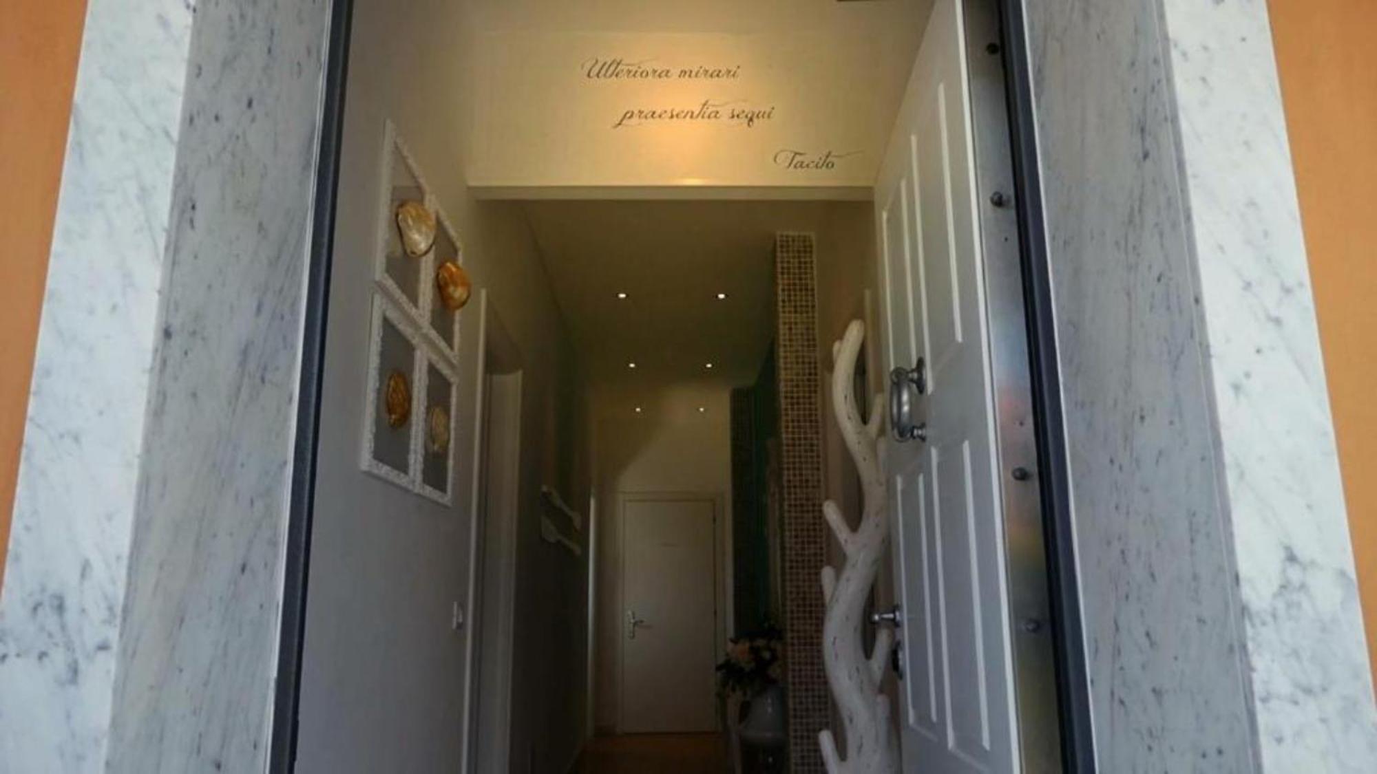 Bed And Breakfast Bagno Venezia Marina Di Carrara Extérieur photo